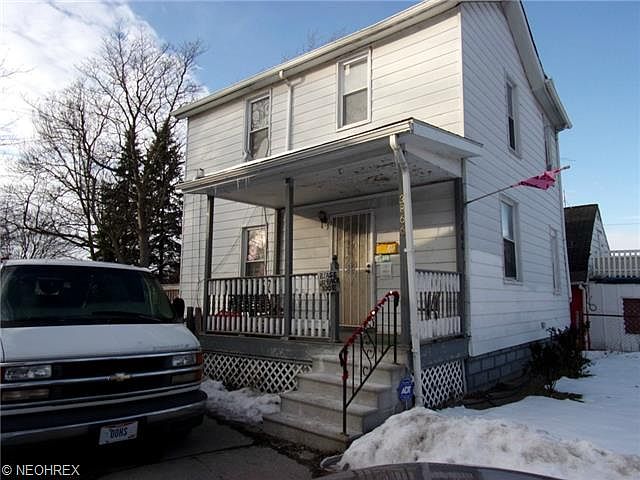 1st image of 3866 W 118th St