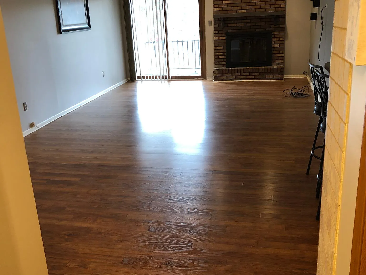 245 W Joliet St — Photo 3