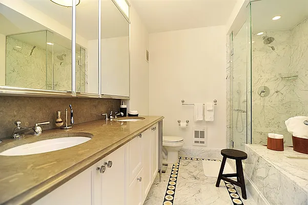 Sold by Corcoran | media 26