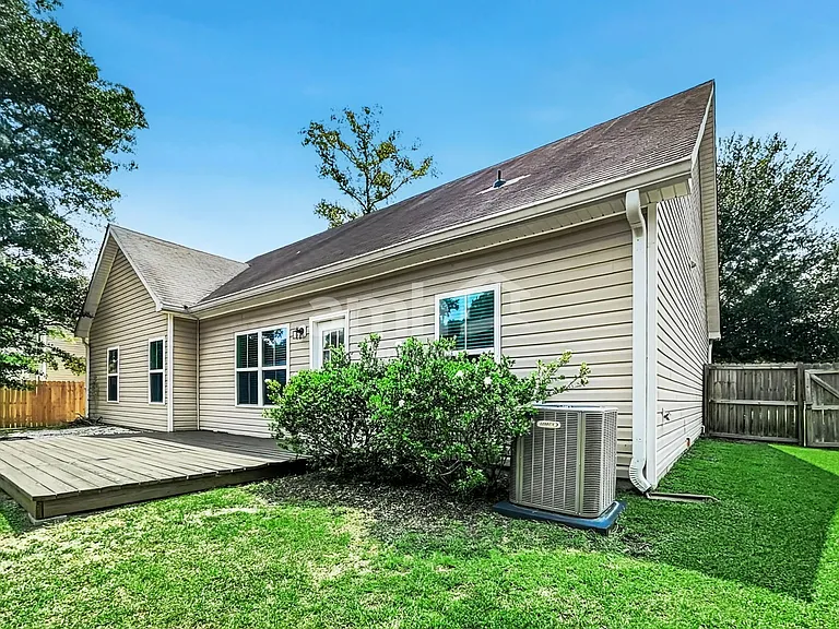 209 Crooked Oaks Dr — Photo 16