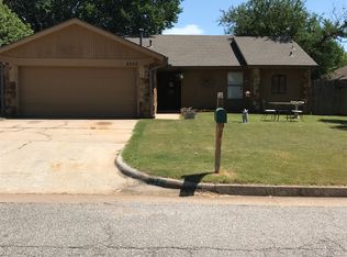 2340 Appleway St, Edmond, OK 73013