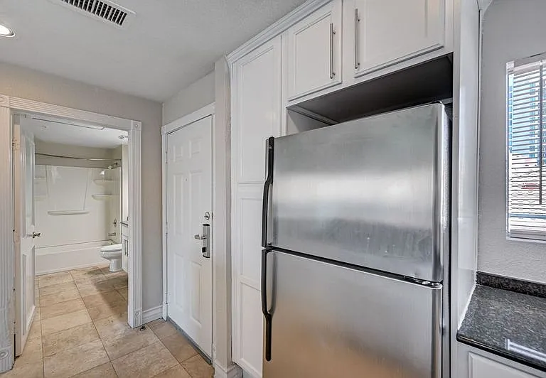 260 E Flamingo Rd #416 — Photo 3