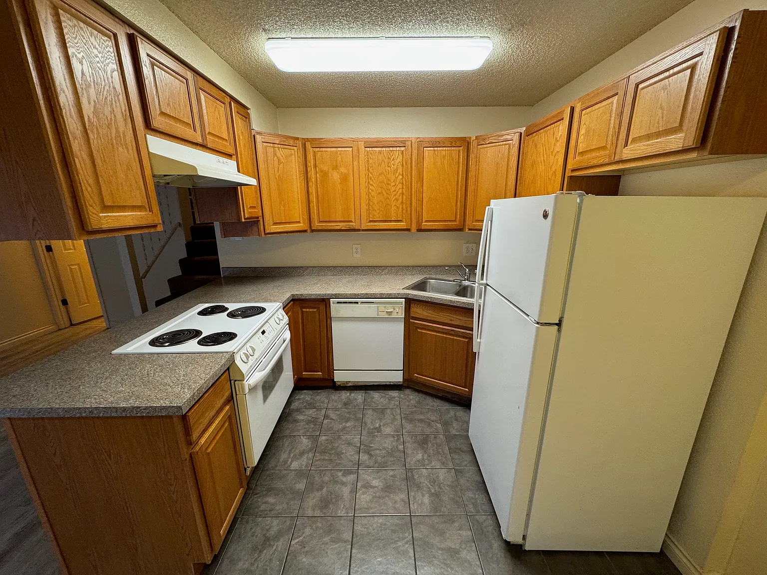 1 bed, 1.5 bath, 680 sqft, $1,500 — Photo 2