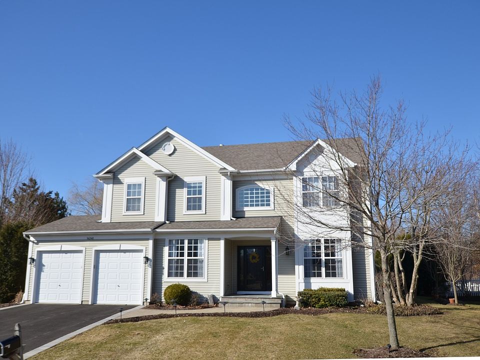1st image of 14240 Oakwood Ct