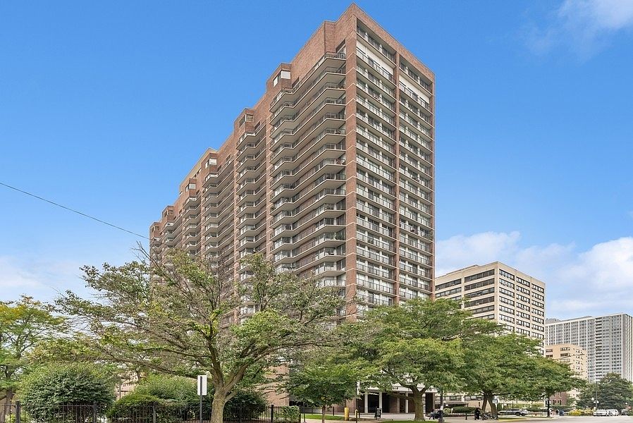 1st image of 4170 N Marine Dr APT 10A