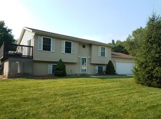 9909 271st Ct, Trevor, WI 53179