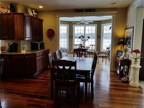 4th image of 5 Rockdove Ln