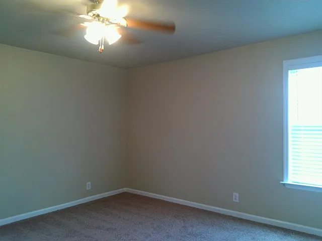 212 Wildgrove Ct — Photo 6