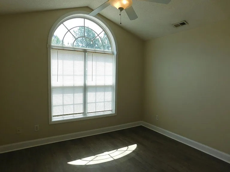 223 Church Hill Ct — Photo 14