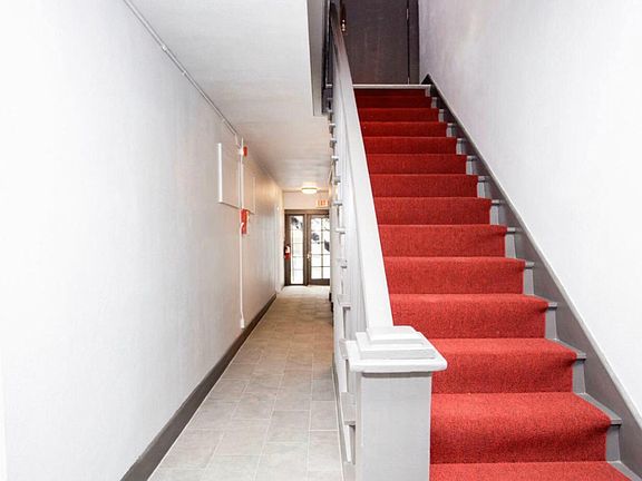 3rd image of 333 5th St S APT 2