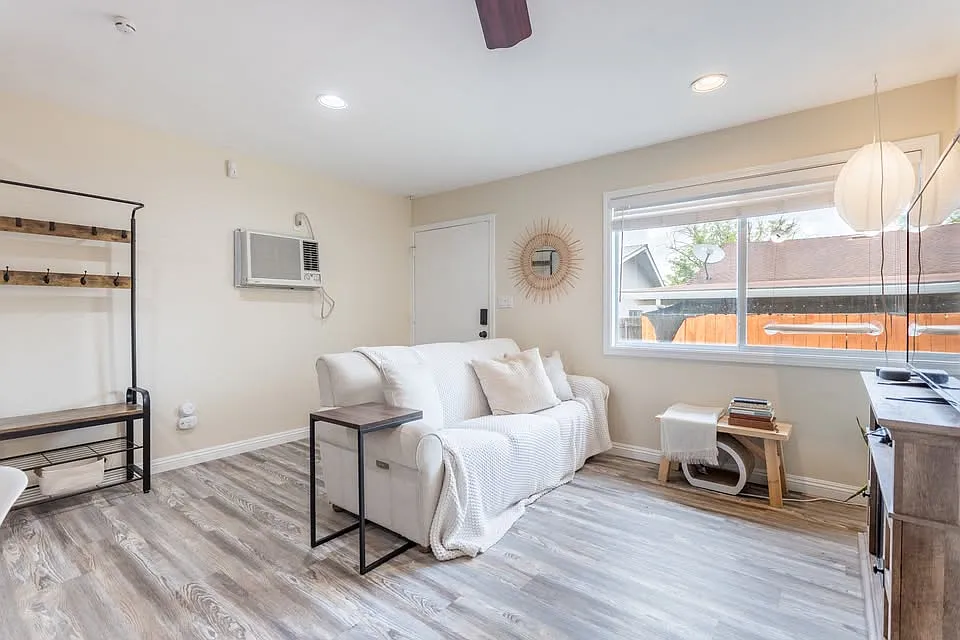 1 bed, 600 sqft, $1,625 — Photo 4