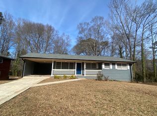 490 Jefferson Ave, Fayetteville, GA 30214