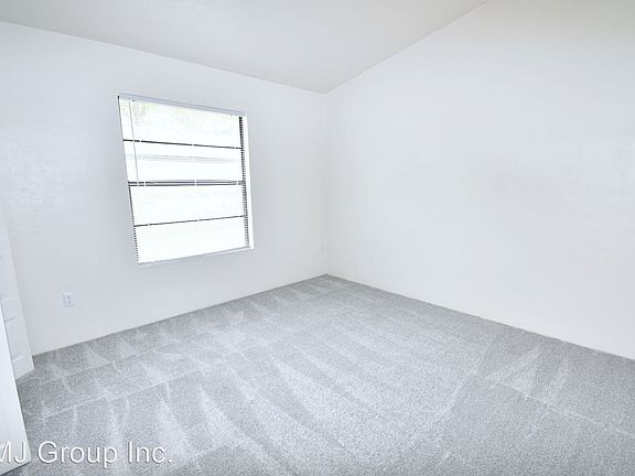 3rd image of 2406 NW 64th Pl #11644335