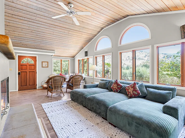 3788 Silverado Trl — Photo 6