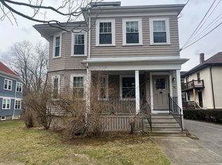 92 Oak Ave Floor 1, Belmont, MA 02478