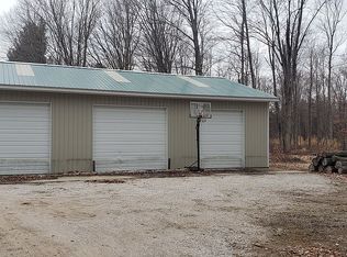 10685 N Quarterline Rd, Manistee, MI 49660