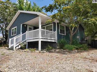 117 Lakeshore Dr, Marion, KS 66861