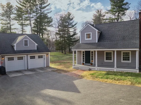 3 Pine Grove Rd, Medfield, MA 02052