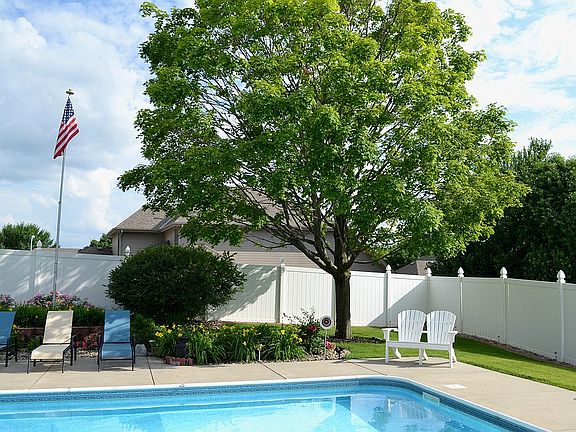 5th image of 507 Fox Creek Ln