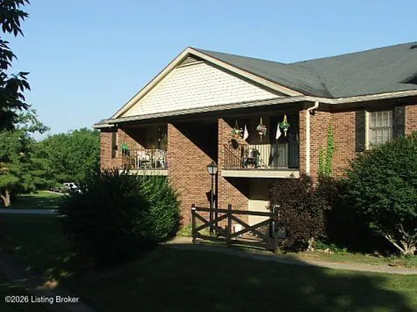 8001 Montero Dr, Prospect, KY 40059