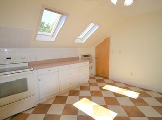 31 Decatur St #2, Cambridge, MA 02139