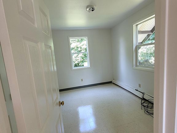 bedroom off of kitchen