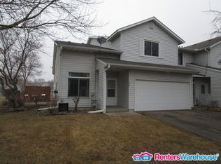 549 Roundhouse St, Shakopee, MN 55379