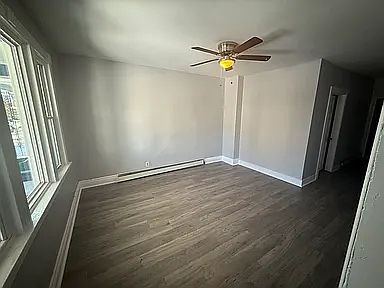 4th image of 182 Peter St #1