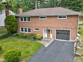1082 Cornelius Avenue, Niskayuna, NY 12309