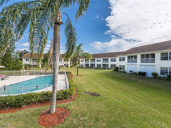 4th image of 10241 Maddox Ln S #323