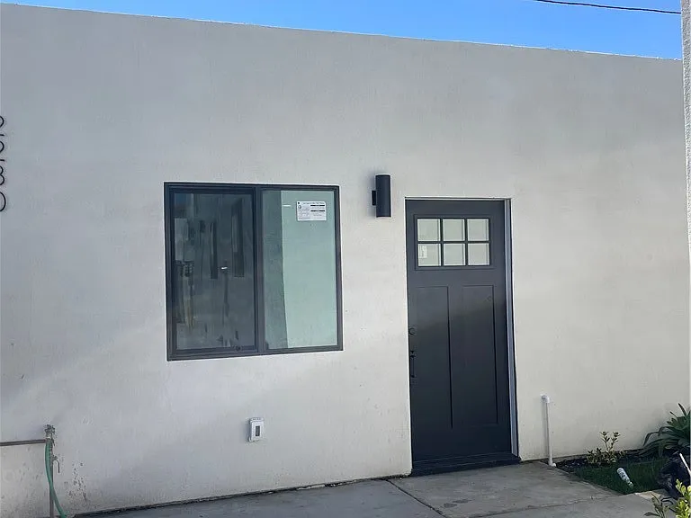 2230 73rd St — Photo 2