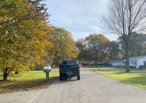 4th image of 5764 Dwight Ave