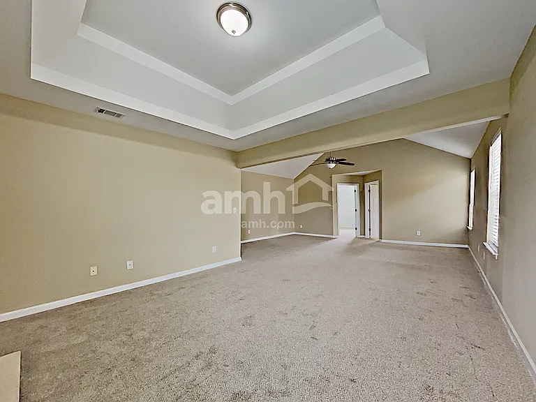 4975 Hopewell Manor Dr — Photo 11