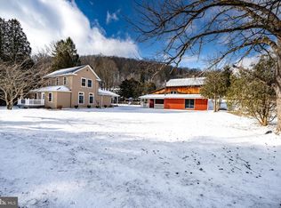 82 Railroad St, Grantsville, MD 21536