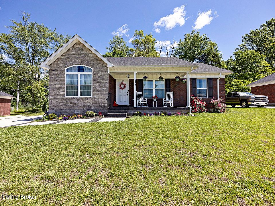1st image of 102 Shallow Springs Ct