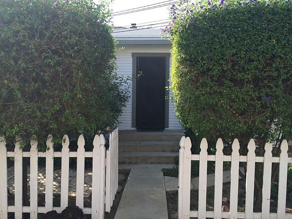 3rd image of 1513 Harvard St #B