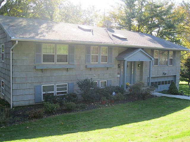 1st image of 82 Sycamore Ln