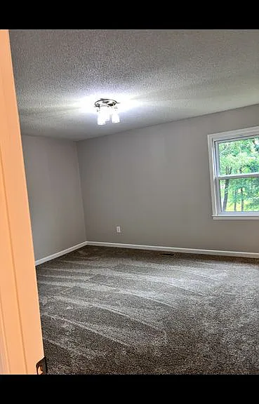 7076 Kennedy Rd — Photo 15