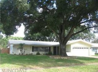 2028 Diplomat Dr, Clearwater, FL 33764