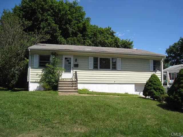 1st image of 15 Westbrook Ln