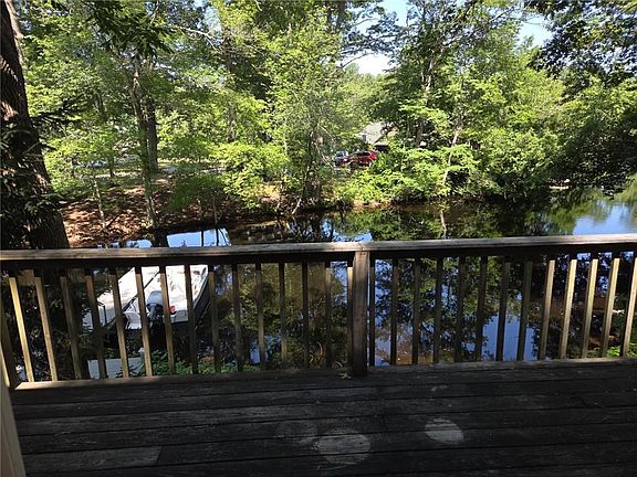 5th image of 31 Lakeside Dr