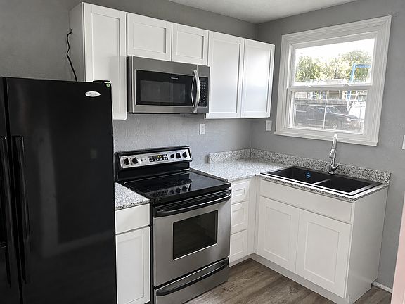 5th image of 409 S 2nd St