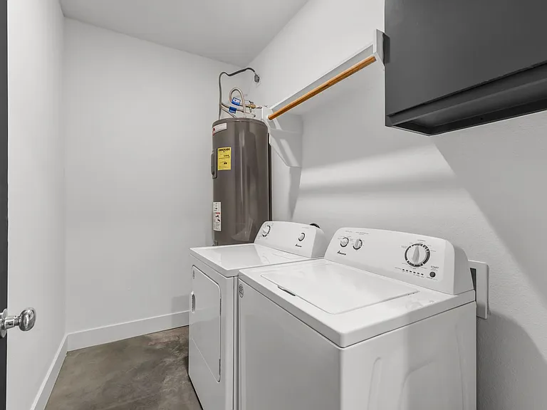3013 Alpha Wolf Ct — Photo 3