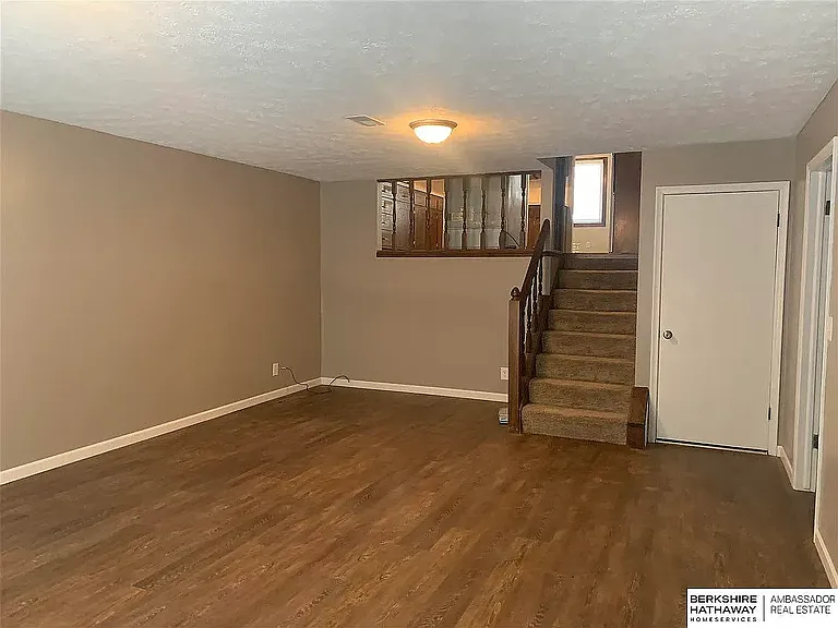 11336 Camden Ave — Photo 4