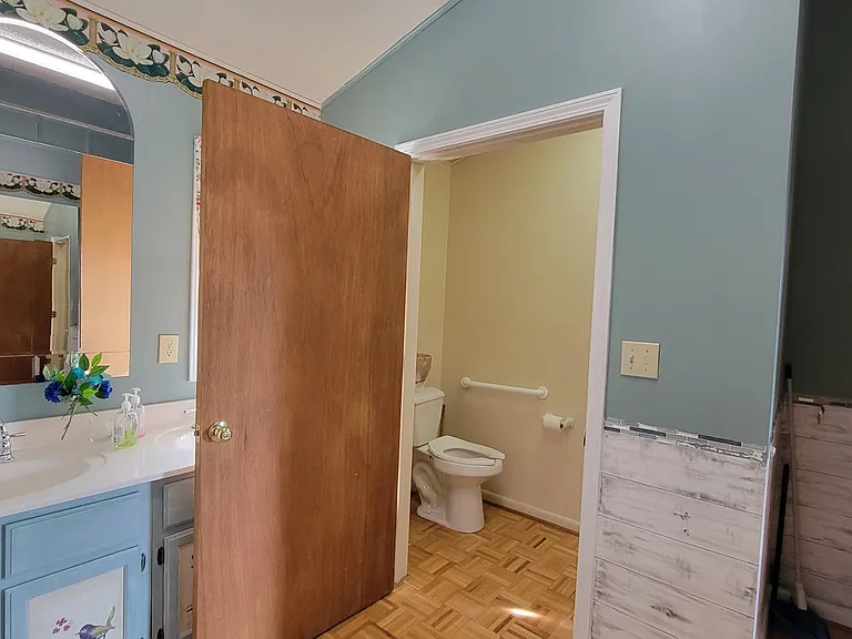 290 Old Hendersonville Hwy #0 — Photo 5