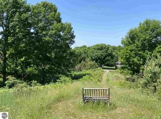 7953 S Bingham Rdg, Traverse City, MI 49684