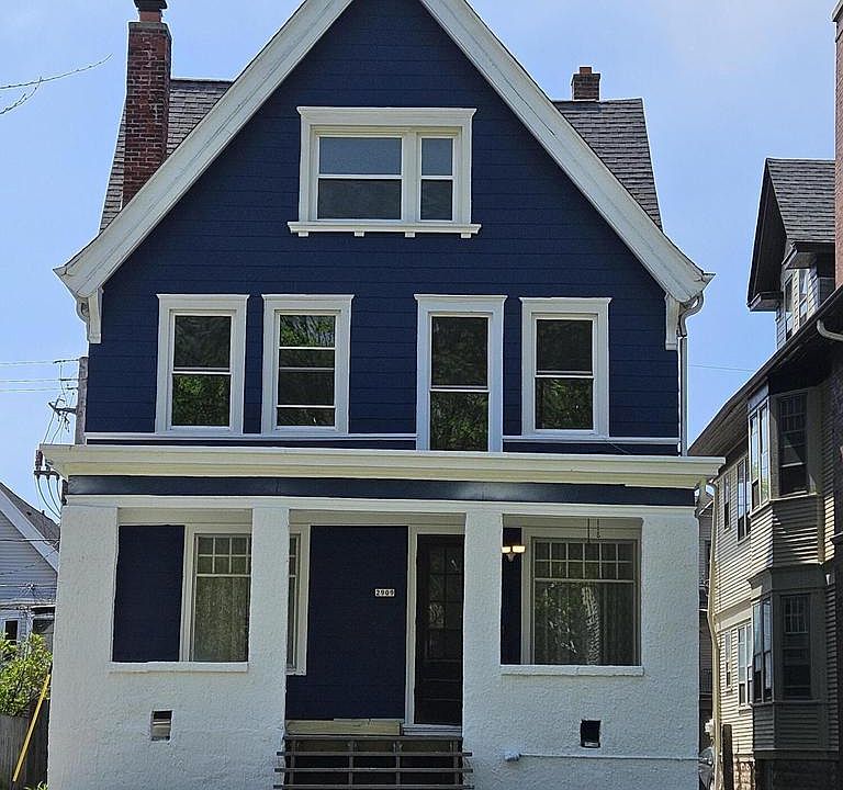 1st image of 2909 North Farwell AVENUE