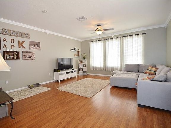 5th image of 2511 Lexington Oak Dr