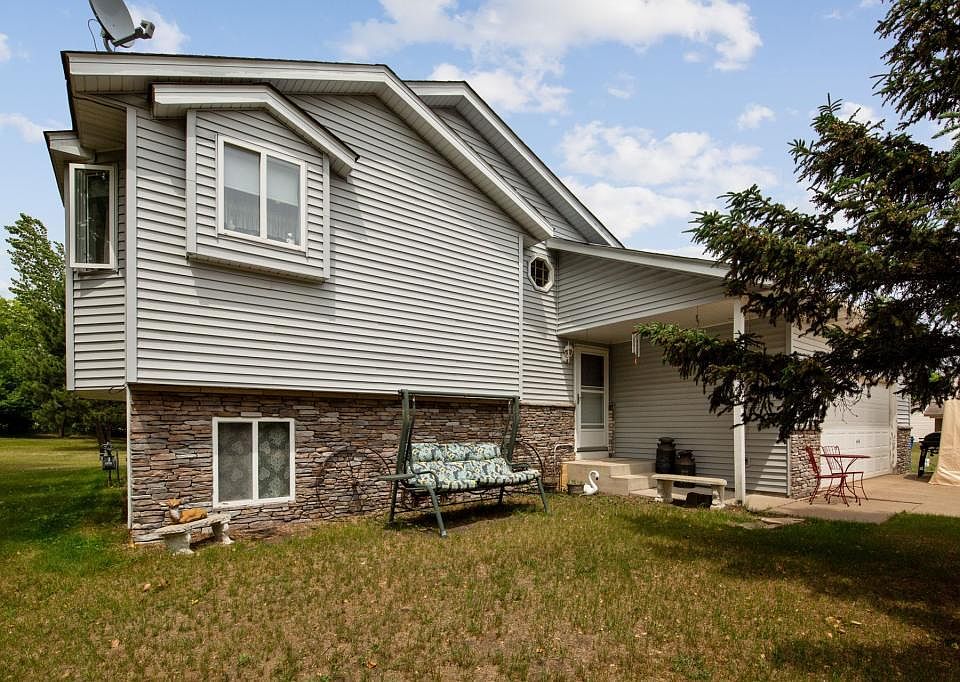 1st image of 1315 280th Ln NW