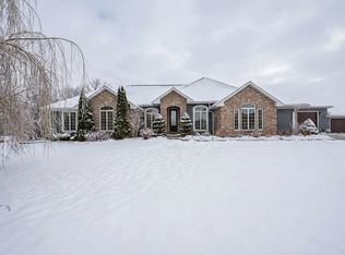 1679 Marian Ct, Mineral Point, WI 53565